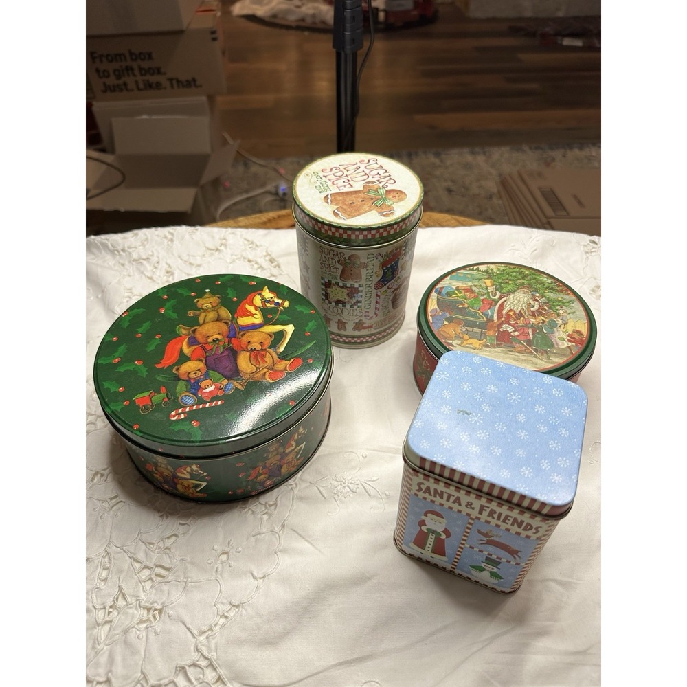 Vintage Christmas Tin Lot Of 4 - Snowmen, Bear Family, Gingerbread, Santa, Gifts - Picture 2 of 10